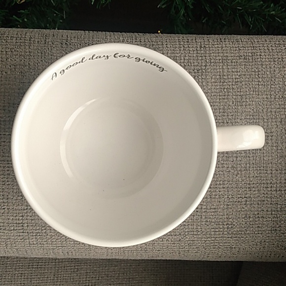 Winnie the Pooh A Good Day For Giving Large 20oz Ceramic Double-sided Mug - Picture 4 of 9